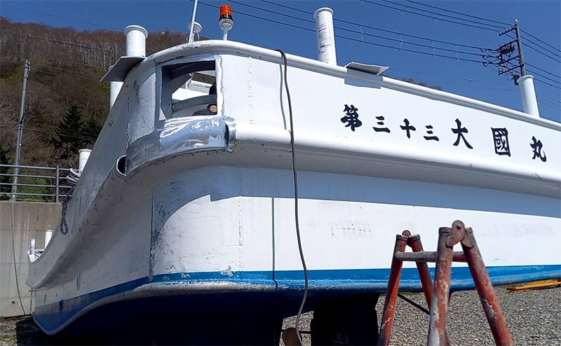 アルミ船の修理過程